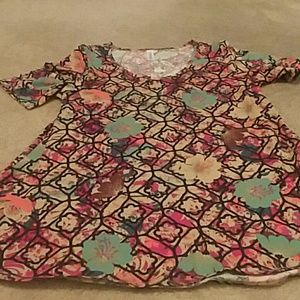 LuLaRoe Tops - **5 for $25** LLR Perfect Tee LuLaRoe Tops - **5 for $25** LLR Perfect Tee
